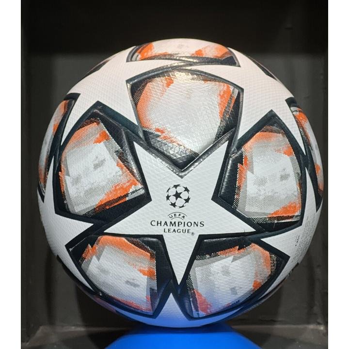 ფეხბურთის ბურთი N4